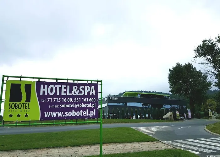 Klimatyzowany Sobotel & Hotel 3*